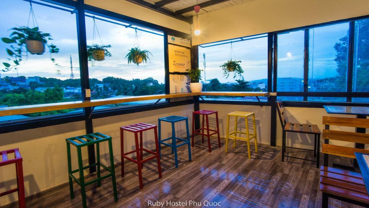 Ruby Phu Quoc Hostel Exteriér fotografie