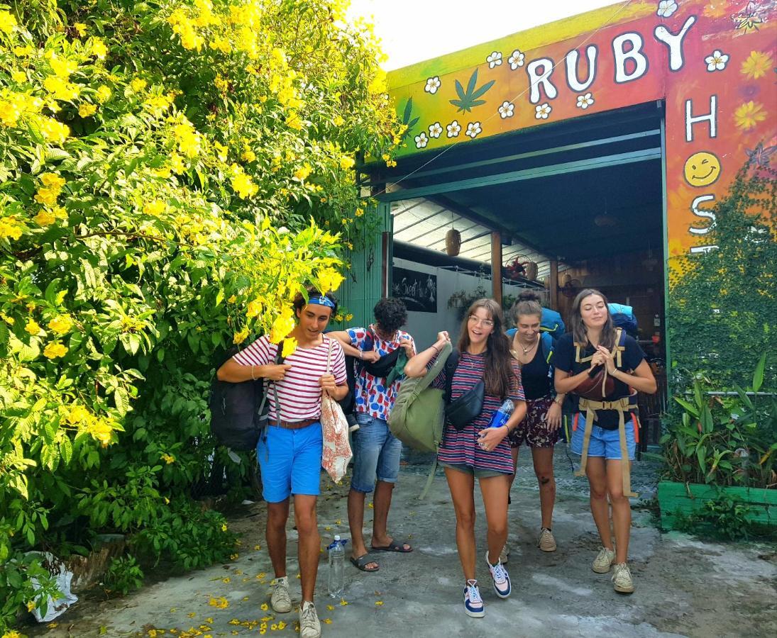 Ruby Phu Quoc Hostel Exteriér fotografie